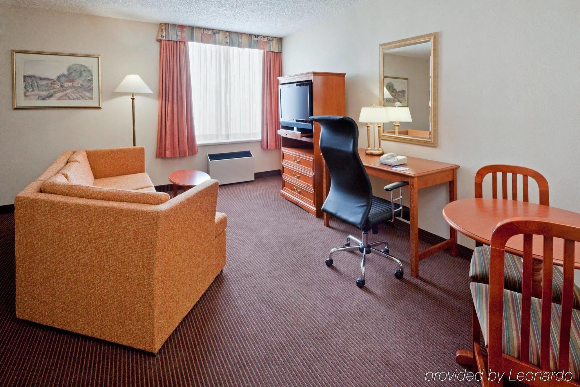 Quality Inn & Suites Regina Downtown Ngoại thất bức ảnh